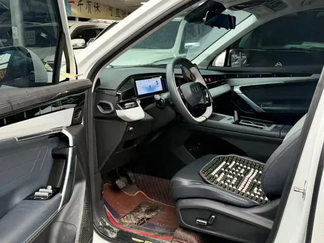 Geely Boyue L — Фото автомобиля 5