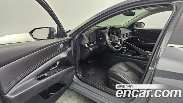 Hyundai AVANTE Новый Avante (CN7) — Фото автомобиля 10