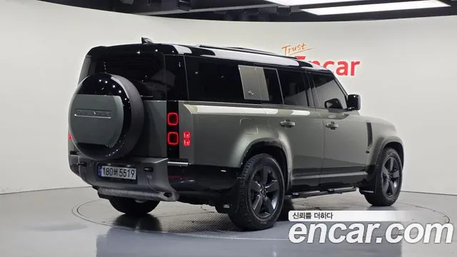 Land Rover Defender L663 — Фото автомобиля 2