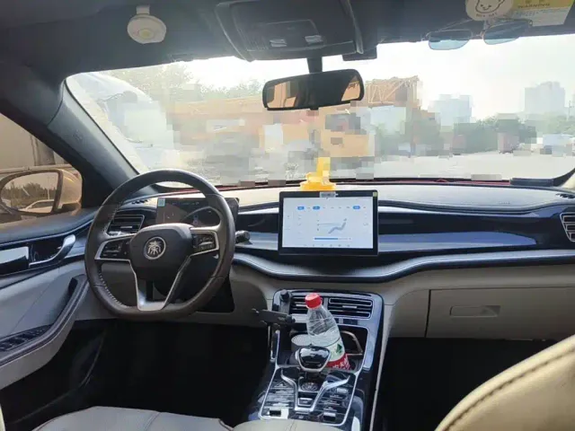 BYD Qin PLUS — Фото автомобиля 12