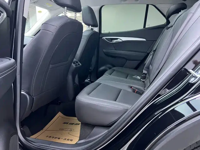 Buick Envision S — Фото автомобиля 27