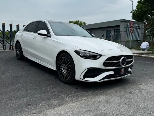 Mercedes-Benz C-Class — Фото автомобиля 3