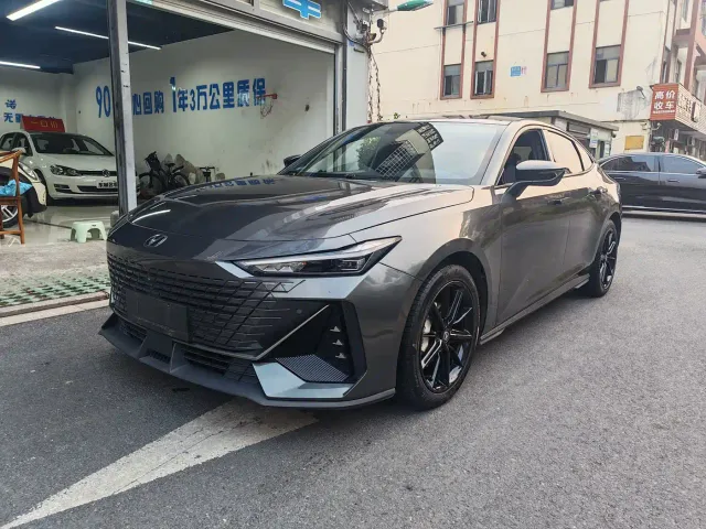 Фотография автомобиля — Changan UNI-V