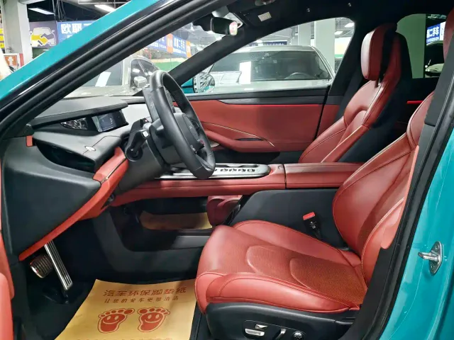 Xiaomi SU7 — Фото автомобиля 21