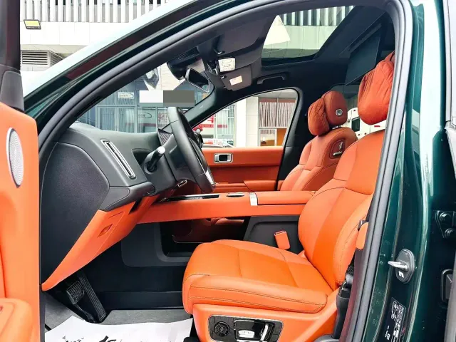 Li Auto L9 — Фото автомобиля 4