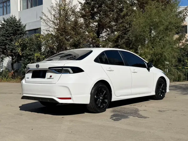 Toyota Corolla — Фото автомобиля 5