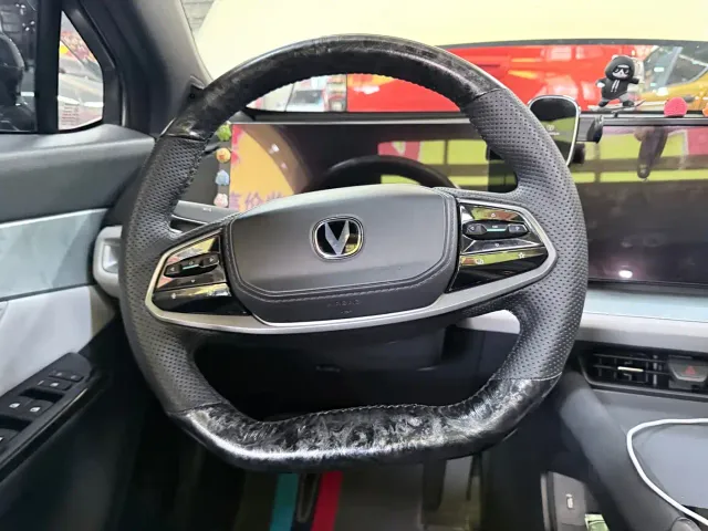 Changan UNI-T — Фото автомобиля 14