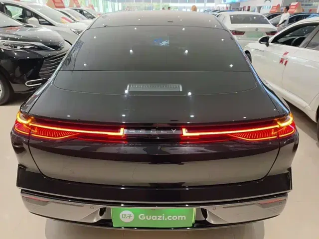 Geely Galaxy Xingyao 8 — Фото автомобиля 5