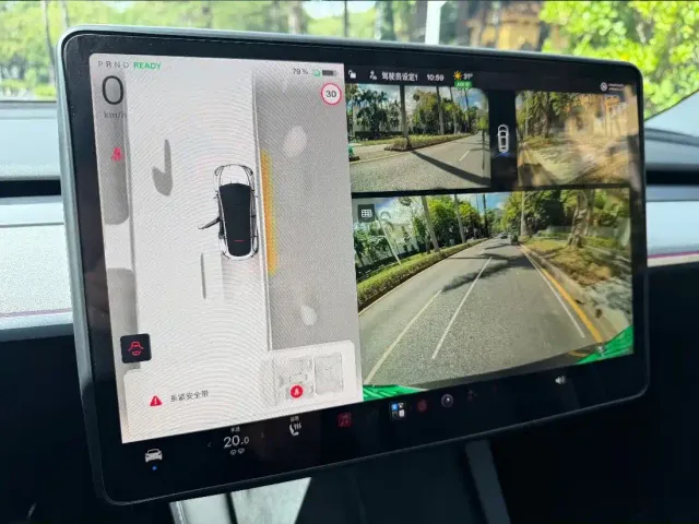 Tesla Model Y — Фото автомобиля 9