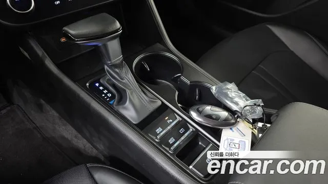 Hyundai Sonata Sonata Edge(DN8) 2.0 LPG(Для проката) — Фото автомобиля 9