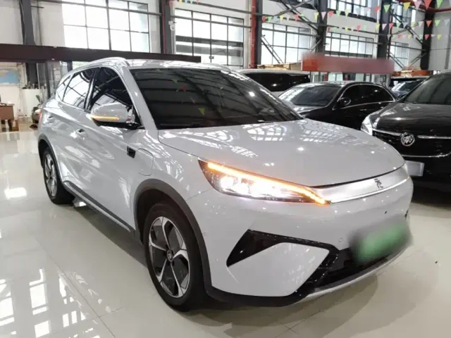 BYD Yuan PLUS — Фото автомобиля 3