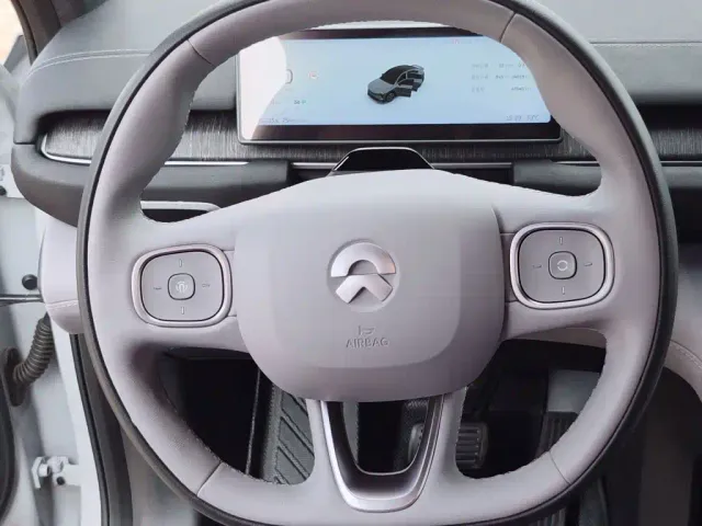 Nio EC6 — Фото автомобиля 2