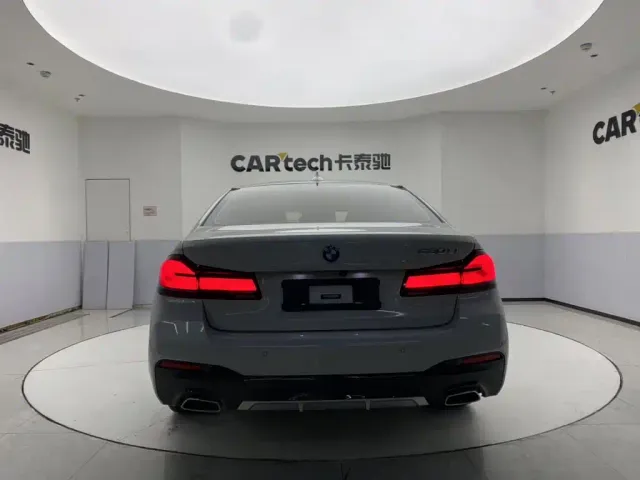 BMW 5 Series — Фото автомобиля 6