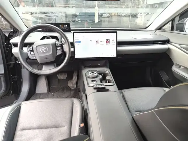 Toyota Toyota bZ5 2025 550 PRO Smart Edition — Фото автомобиля 9