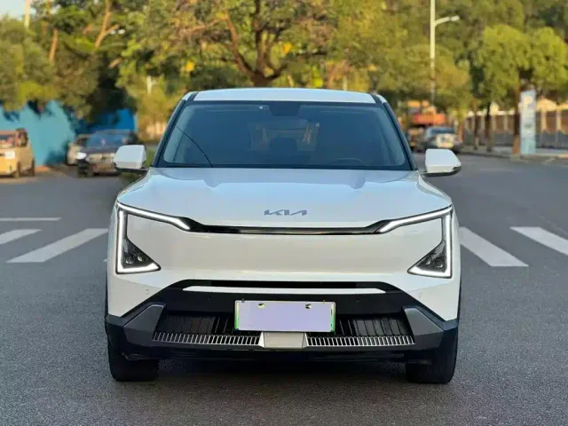Kia EV5 — Фото автомобиля 3