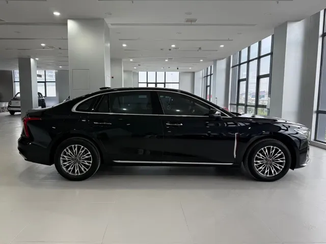 Hongqi H5 — Фото автомобиля 5