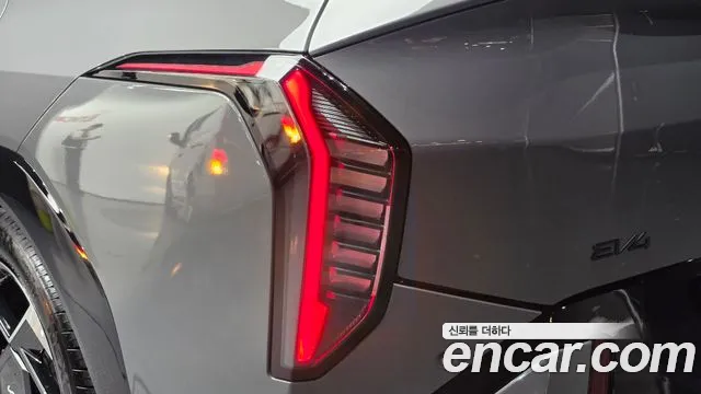 Kia EV4 — Фото автомобиля 8