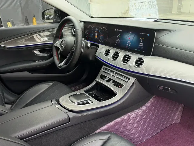 Mercedes-Benz E-Class — Фото автомобиля 13