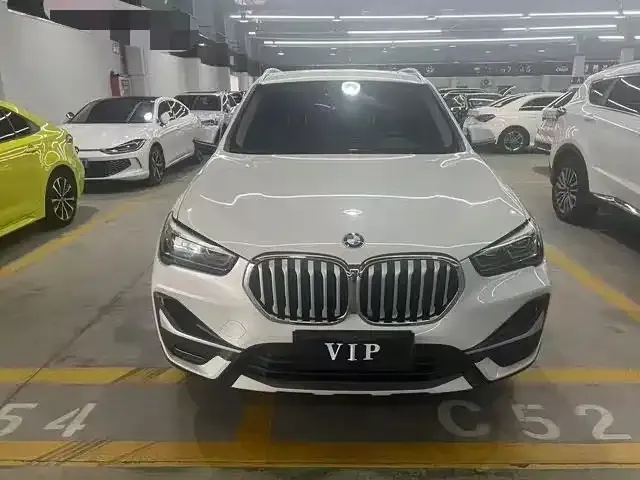 BMW X1 — Фото автомобиля 2