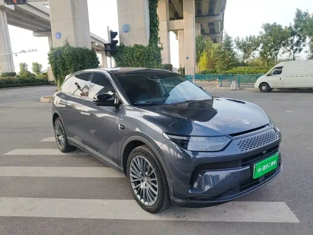 Leapmotor C11 — Фото автомобиля 3