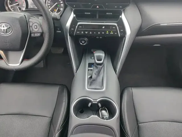 Toyota Harrier — Фото автомобиля 16