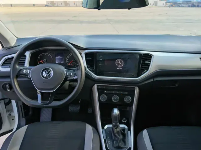 Volkswagen T-Roc — Фото автомобиля 20
