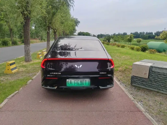 Wuling Starlight — Фото автомобиля 6