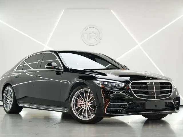 Mercedes-Benz S-Class — Фото автомобиля 3
