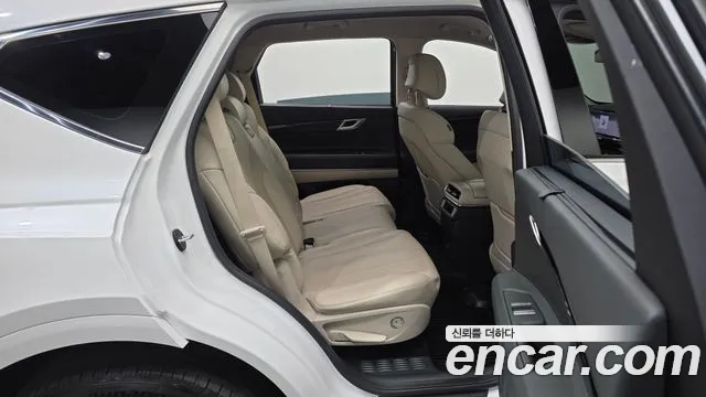 Genesis GV80 — Фото автомобиля 18