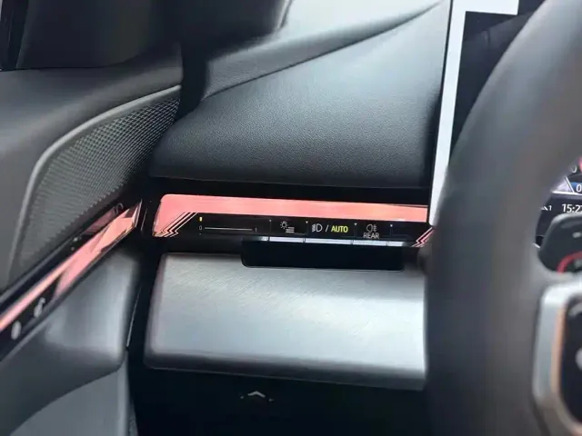 BMW 5 Series — Фото автомобиля 9