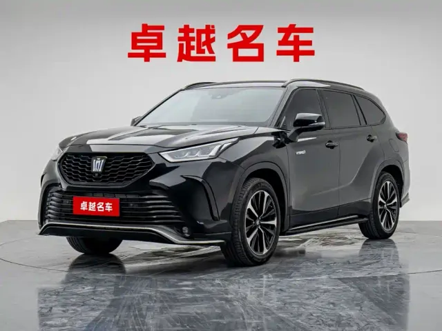 Фотография автомобиля — Toyota Crown Kluger