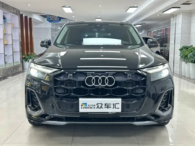Audi Q7 — Фото автомобиля 2