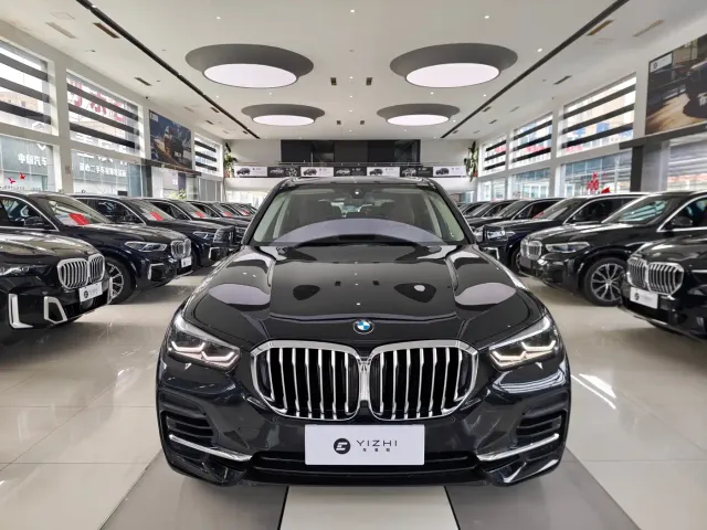 BMW BMW X5 (Import) 2021 Facelift xDrive30i M Sport Package — Фото автомобиля 2