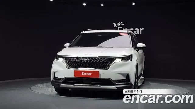 Kia Carnival — Фото автомобиля 3