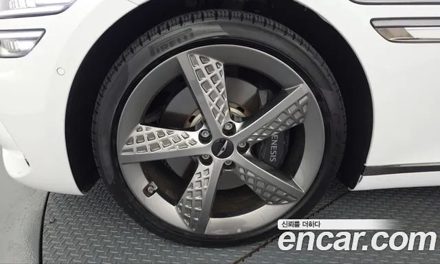 Genesis G80 RG3 — Фото автомобиля 5