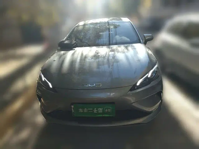BYD Seal 05 DM-i — Фото автомобиля 2