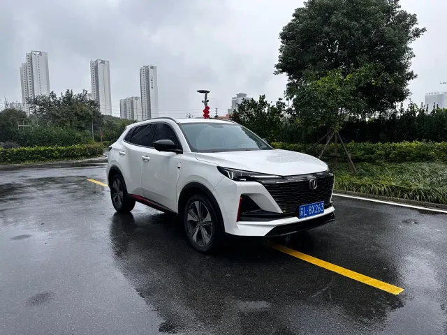 Changan CS55 Plus — Фото автомобиля 2