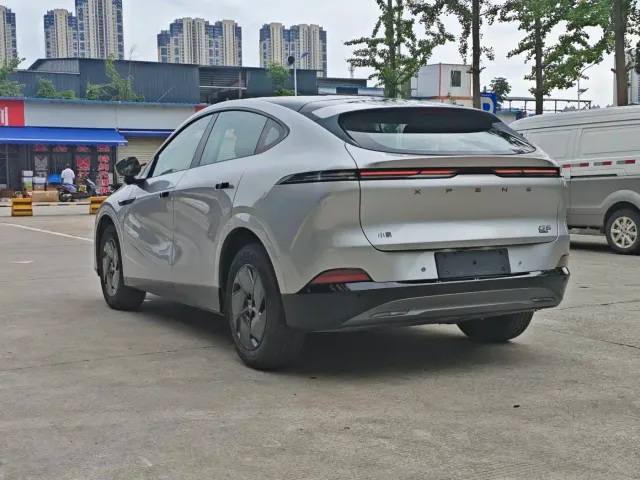 Xpeng G6 — Фото автомобиля 7