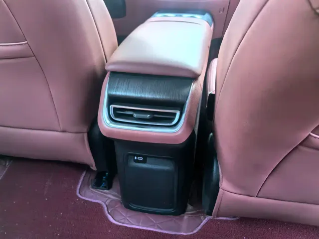 Changan CS75 Plus — Фото автомобиля 10