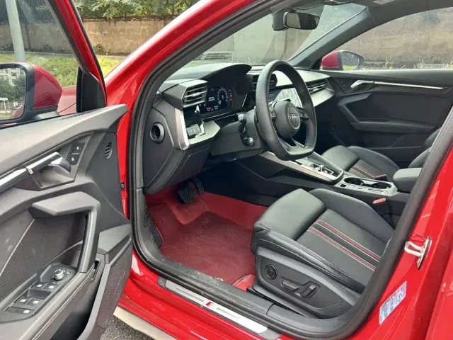 Audi Audi A3 2023 Sportback 35 TFSI Fashion Sport — Фото автомобиля 3