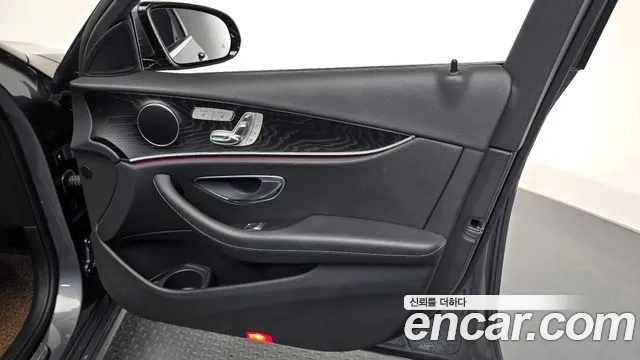 Mercedes-Benz E-Class W213 — Фото автомобиля 13