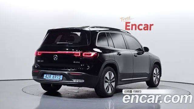 Mercedes-Benz EQB — Фото автомобиля 2