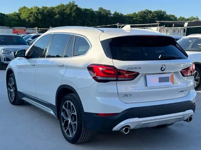 BMW X1 — Фото автомобиля 7