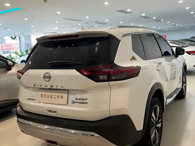 Nissan X-Trail — Фото автомобиля 7