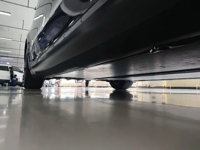 Tesla Model 3 — Фото автомобиля 20