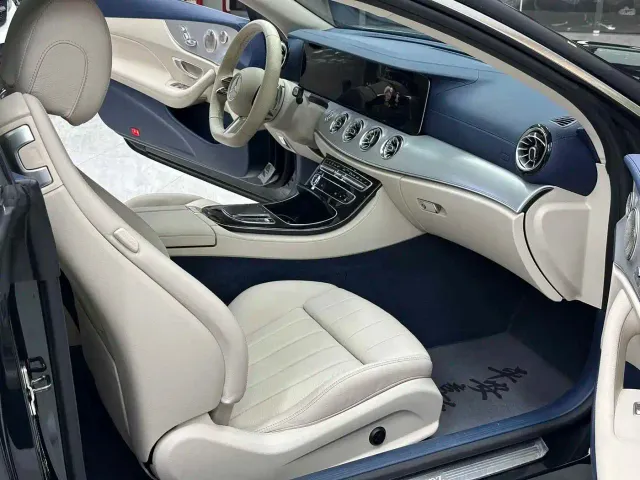 Mercedes-Benz E-Class — Фото автомобиля 2