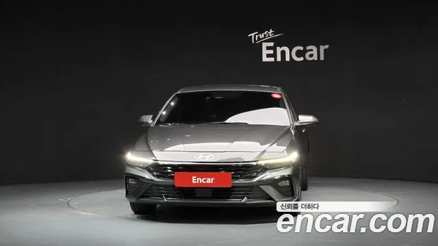 Hyundai Avante CN7 — Фото автомобиля 3