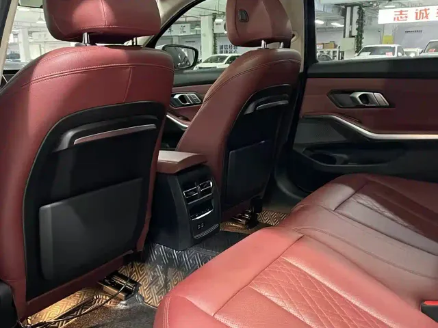 BMW 3 Series — Фото автомобиля 5