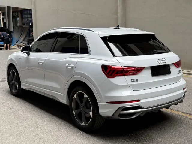 Audi Q3 — Фото автомобиля 6