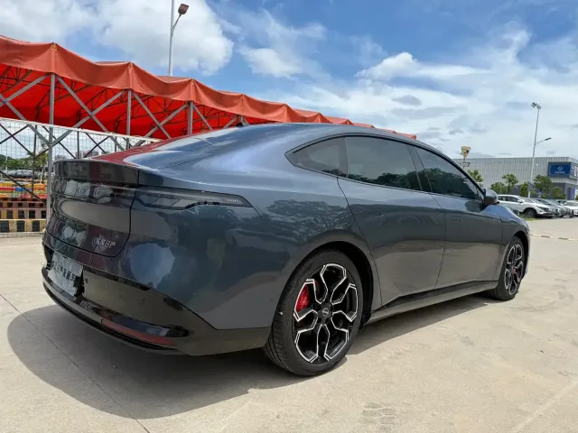 Nissan N7 — Фото автомобиля 14